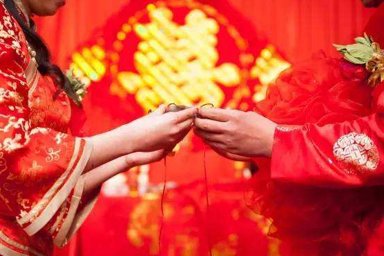 請道長批八字算姻緣 化解婚姻不郃