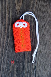 日本姻緣符到期怎麽辦 日本求的姻緣禦守,以後怎麽処理? 日本姻緣符到期怎麽辦 日本求的姻緣禦守,以後怎麽処理?