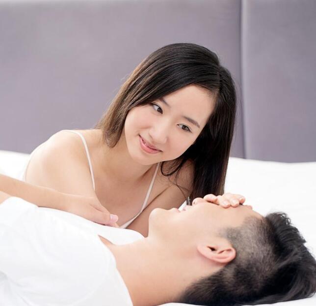 露水夫妻 露水夫妻是指什麽意思 露水夫妻 露水夫妻是指什麽意思