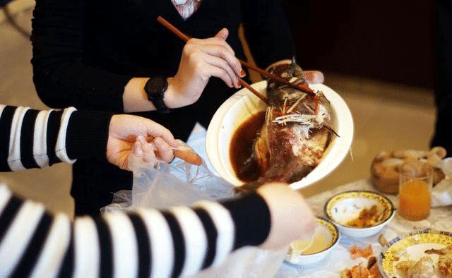 什麽感情能喫異性賸飯的簡單介紹